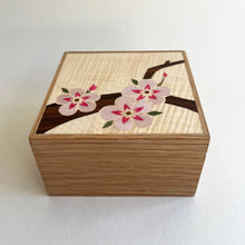 Load image into Gallery viewer, wooden trinket box