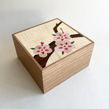 Load image into Gallery viewer, wooden trinket box