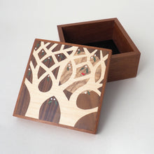 Load image into Gallery viewer, White Spring Blossoms Wooden Trinket Box