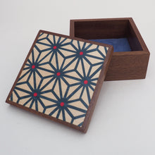 Load image into Gallery viewer, Asanoha Pattern Sapele Trinket Box