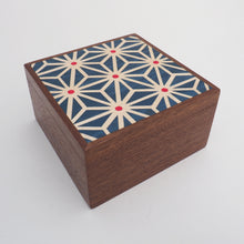 Load image into Gallery viewer, Asanoha Pattern Sapele Trinket Box