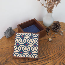 Load image into Gallery viewer, Asanoha Pattern Sapele Trinket Box