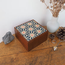 Load image into Gallery viewer, Asanoha Pattern Sapele Trinket Box