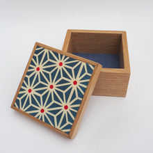 Load image into Gallery viewer, Blue and red asanoha marquetry wooden trinket box