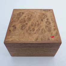 Load image into Gallery viewer, little red bird wooden trinket box
