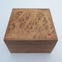 Load image into Gallery viewer, little red bird wooden trinket box