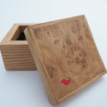 Load image into Gallery viewer, little red bird wooden ring box