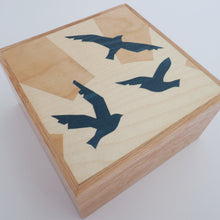 Load image into Gallery viewer, Sunrise Birds Marquetry Trinket Box