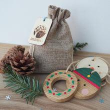 Load image into Gallery viewer, Wooden Marquetry Christmas Tree Decorations