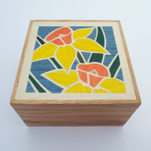 Load image into Gallery viewer, daffodil marquetry wooden trinket box