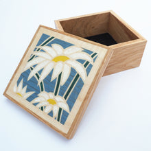 Load image into Gallery viewer, daisy marquetry wooden trinket box