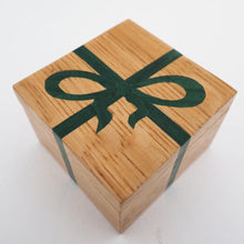 Load image into Gallery viewer, green ribbon marquetry ring box