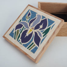 Load image into Gallery viewer, Iris Flower Trinket Box