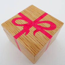 Load image into Gallery viewer, pink ribbon marquetry ring box
