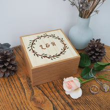 Load image into Gallery viewer, Spring/Summer Wedding Wreath Trinket Box