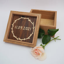 Load image into Gallery viewer, Spring/Summer Wedding Wreath Trinket Box
