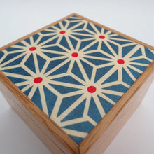 Load image into Gallery viewer, Blue and red asanoha marquetry wooden trinket box

