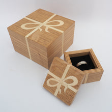 Load image into Gallery viewer, Cream ribbon marquetry wooden trinket and ring box
